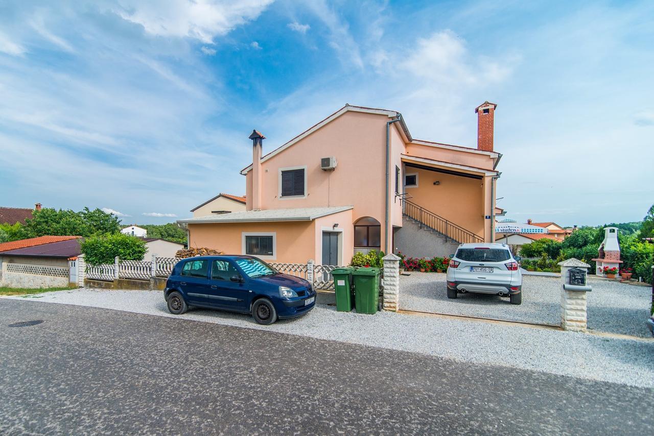 Apartment Stela Πόρετς Εξωτερικό φωτογραφία