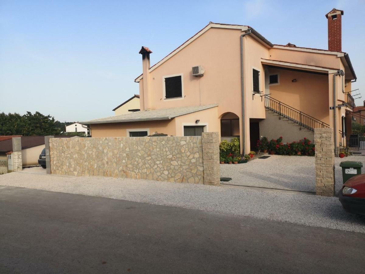 Apartment Stela Πόρετς Εξωτερικό φωτογραφία